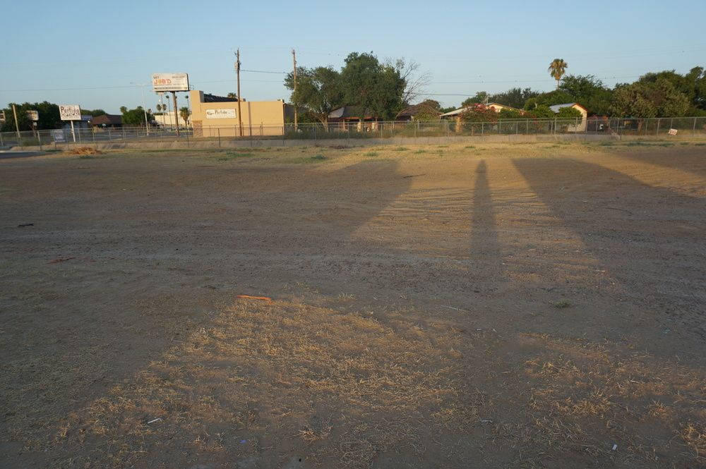 Land For Sale Calton & Springfield - Laredo Tx: 401 W Calton Rd, Laredo, TX 78041